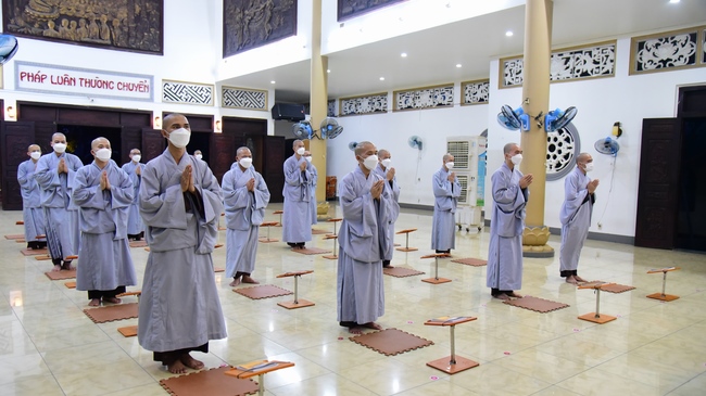 Lễ truyền giới Sa di Phương Trượng